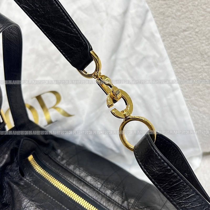 디올디저니백  20260401-172256-007루.jpg