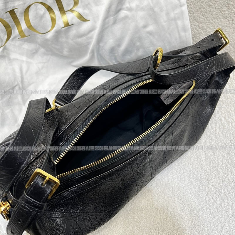 디올디저니백  20260401-172256-008루.jpg