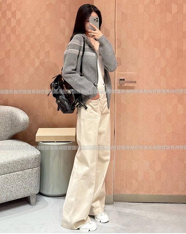 디올그랜드투어볼링백스몰  20260402-100401-018루.jpg