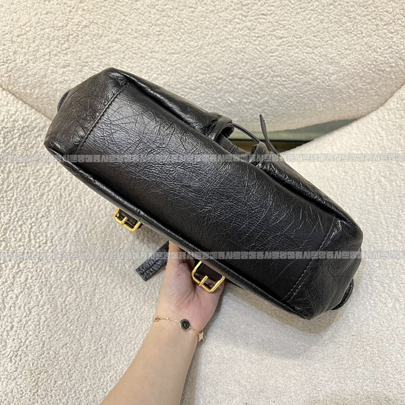 디올그랜드투어볼링백스몰  20260402-100359-004루.jpg