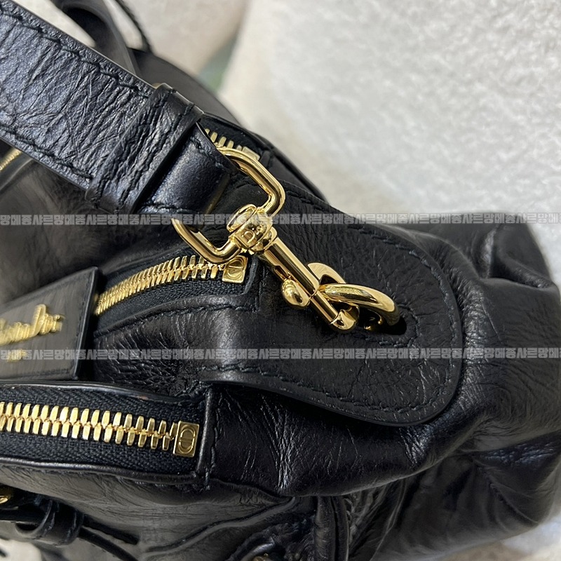 디올그랜드투어볼링백스몰  20260402-100359-007루.jpg