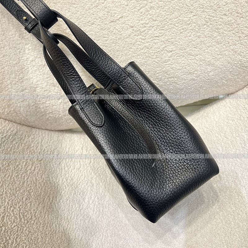 디올시그니처버킷백  20260402-101152-002루.jpg