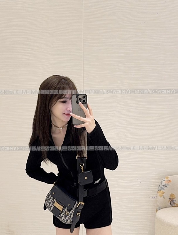 디올스트릿시크스몰백  20260402-102350-024루.jpg