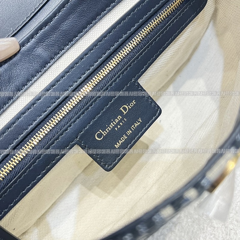 디올스트릿시크스몰백  20260402-102347-006루.jpg