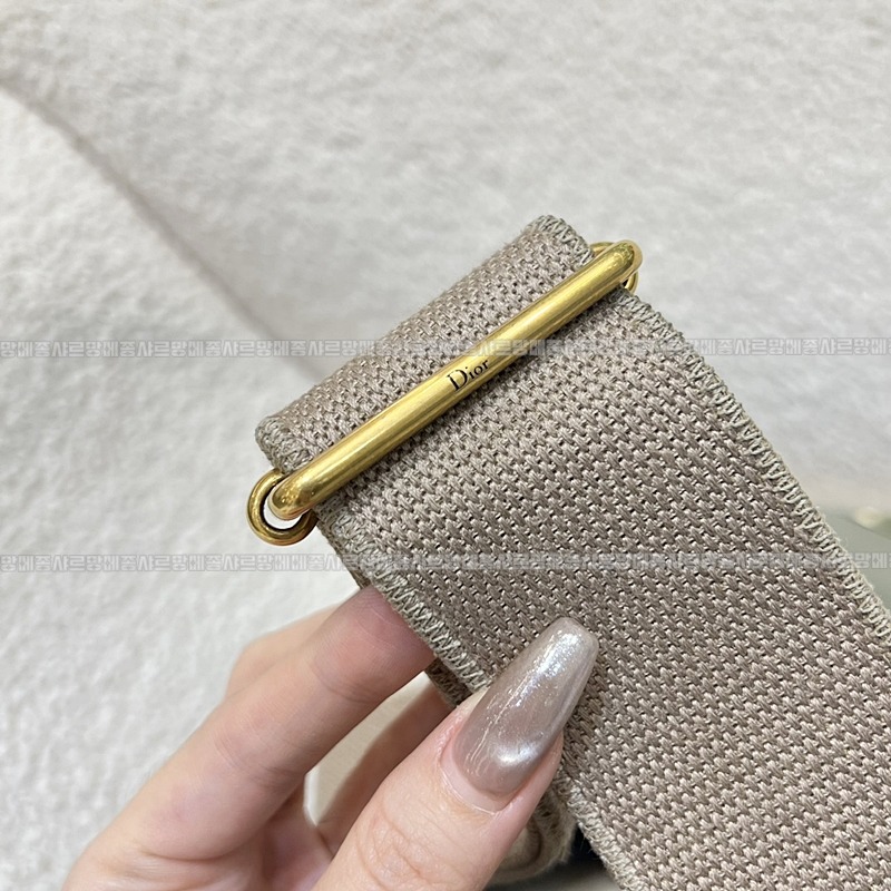 디올스트릿시크스몰백  20260402-102349-016루.jpg