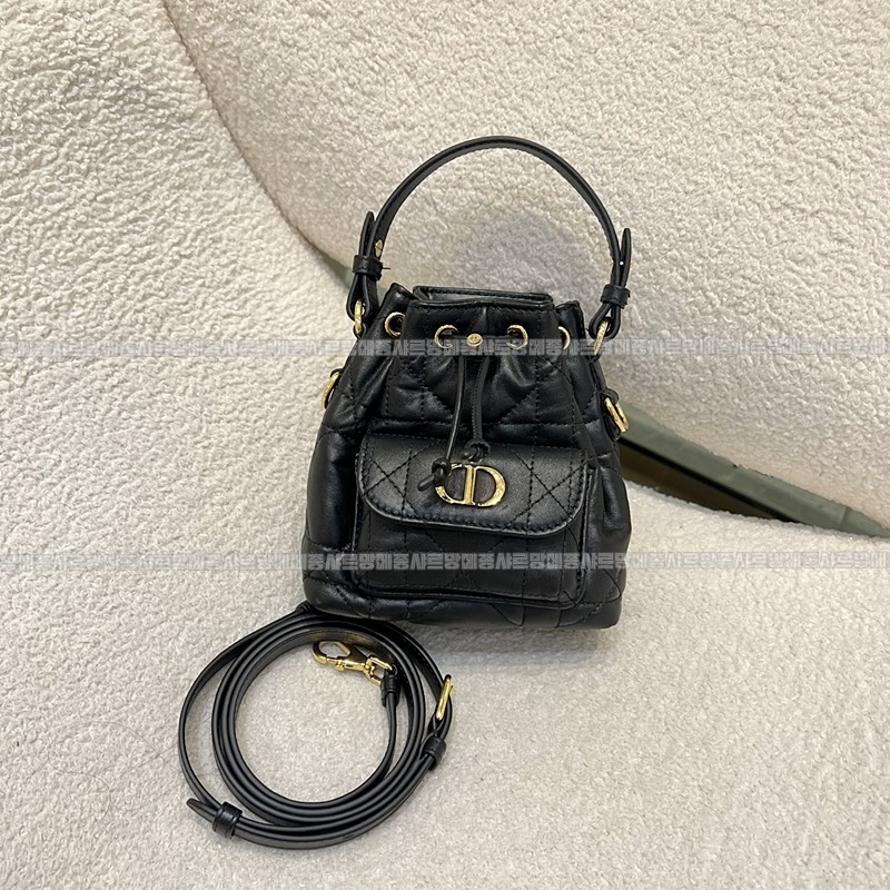 디올카로버킷백  20260402-110626-001루.jpg