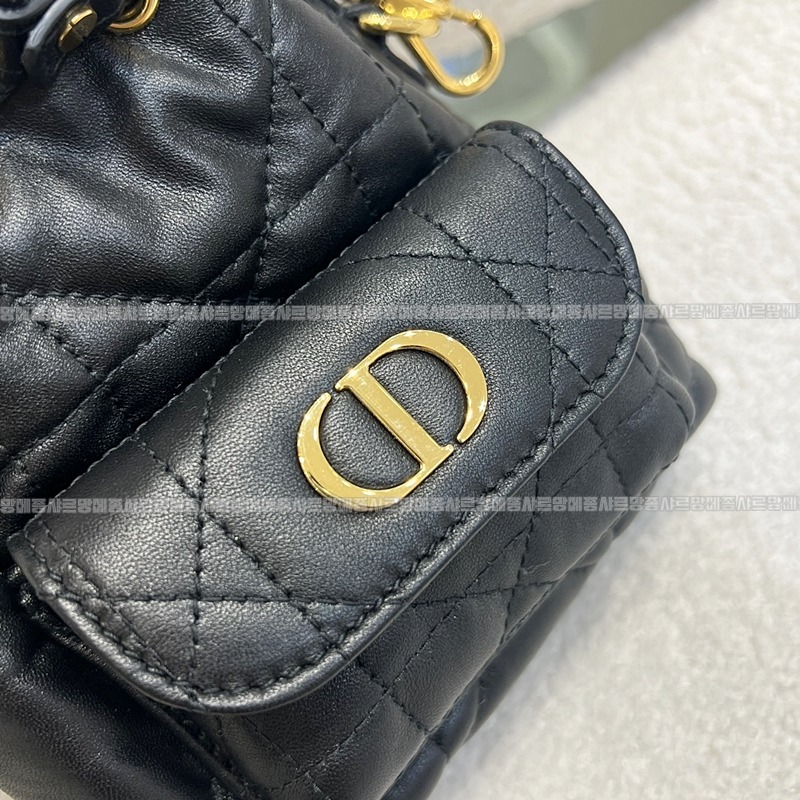 디올카로버킷백  20260402-110626-006루.jpg