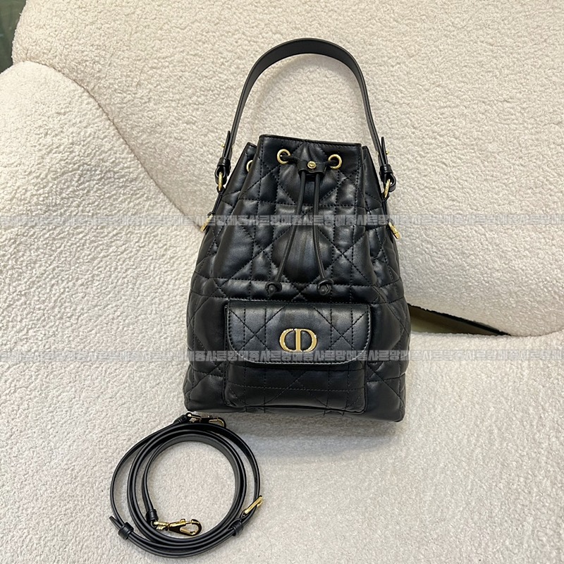 디올카로버킷백스몰 20260402-111427-001루.jpg