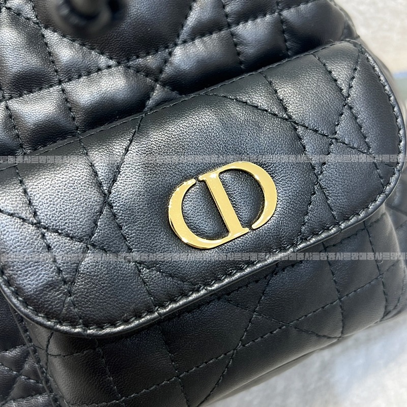 디올카로버킷백스몰 20260402-111427-005루.jpg