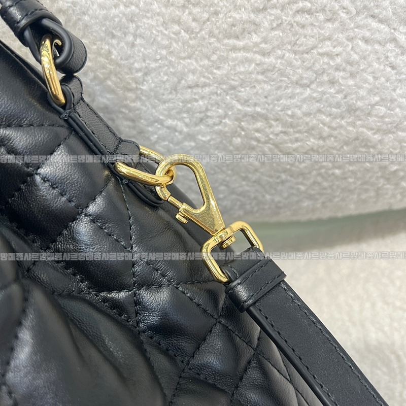 디올카로버킷백스몰 20260402-111428-012루.jpg