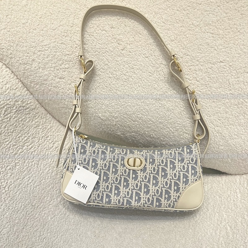 디올20몽테인윈더러스트미니백 20260402-112100-001루.jpg