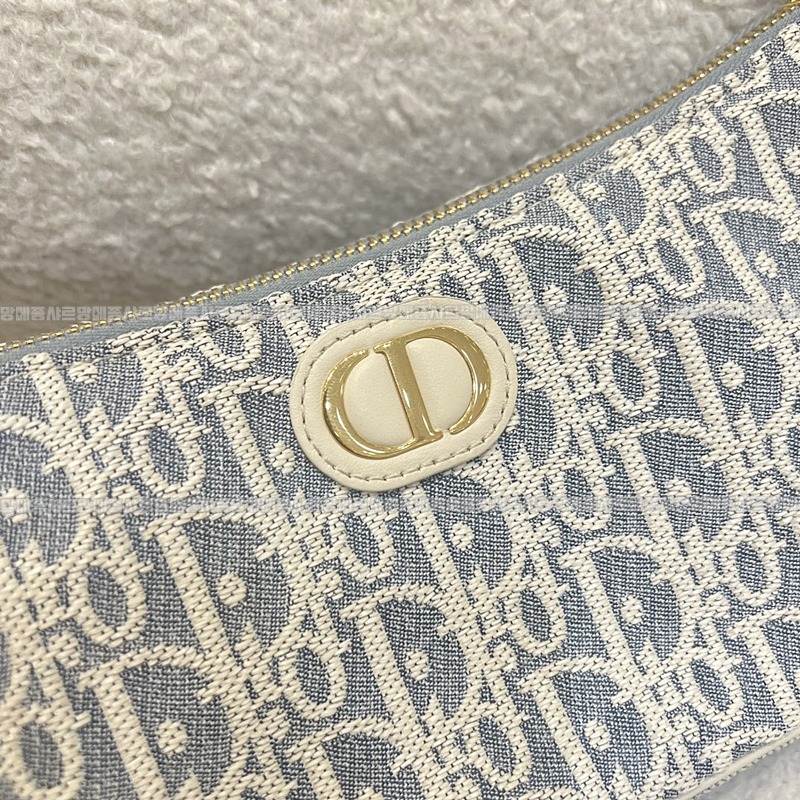 디올20몽테인윈더러스트미니백 20260402-112100-005루.jpg