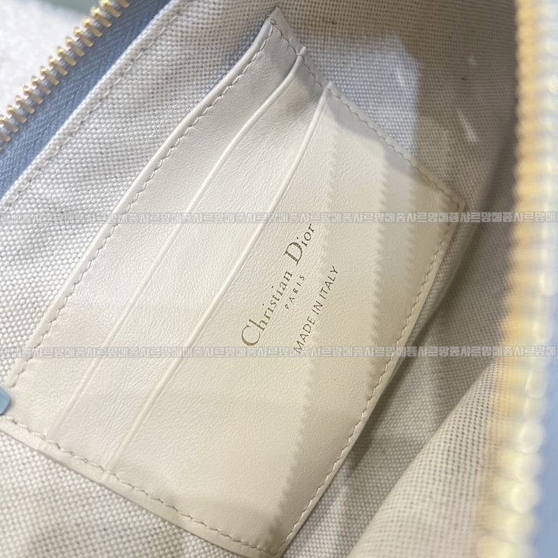 디올20몽테인윈더러스트미니백 20260402-112101-008루.jpg