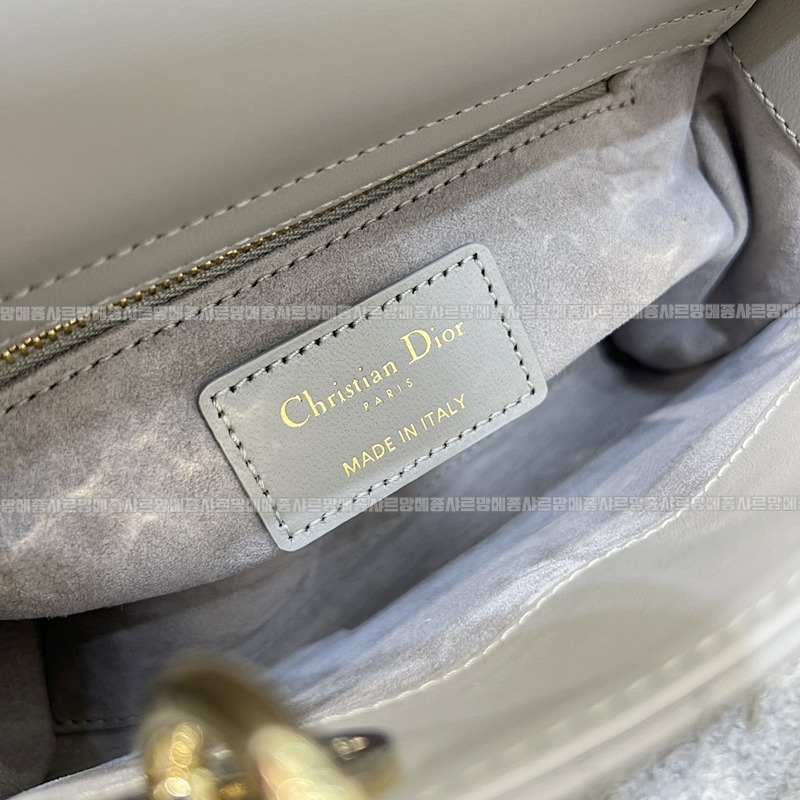 레이디디올미니백 20260402-112911-009루.jpg