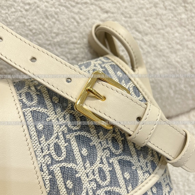 디올30몽테인사첼미디움백 20260402-113756-010루.jpg