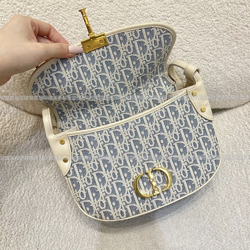 디올30몽테인사첼미디움백 20260402-113756-012루.jpg