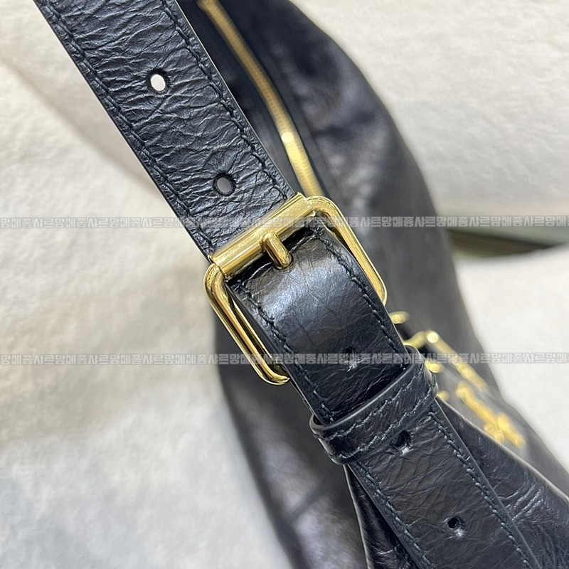 디올그랜드투어멀티포켓백 20260402-114536-008루.jpg