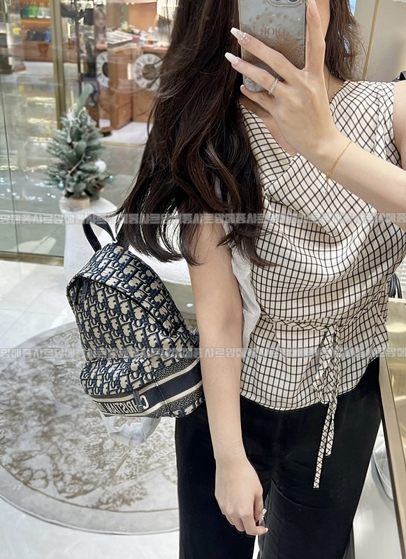 디올트래블백 20260402-124718-016루.jpg