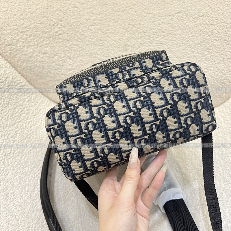 디올트래블백 20260402-124716-004루.jpg