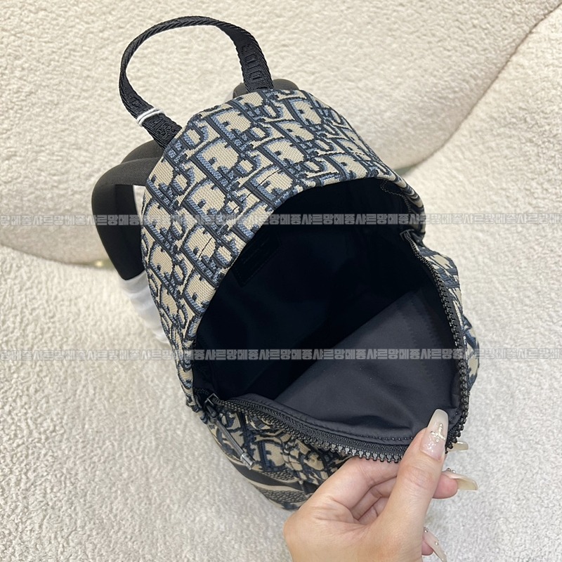 디올트래블백 20260402-124716-007루.jpg