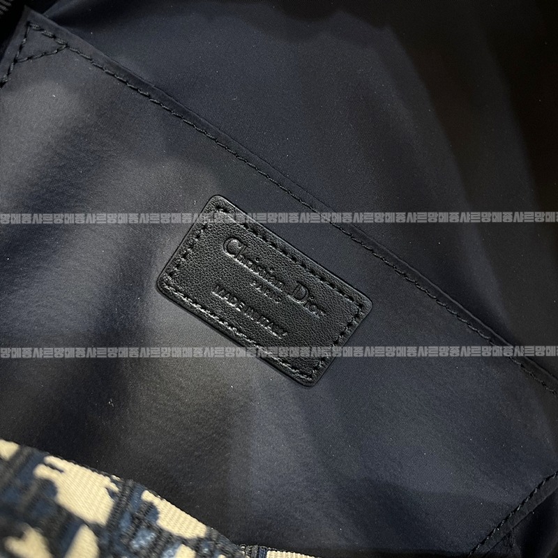 디올트래블백 20260402-124716-008루.jpg