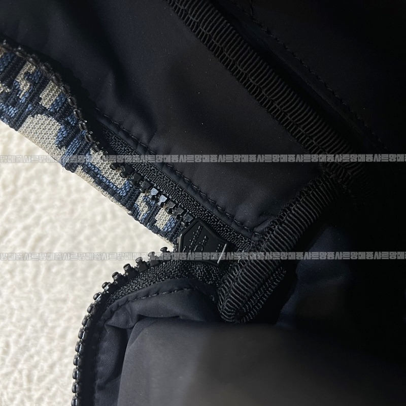 디올트래블백 20260402-124717-011루.jpg