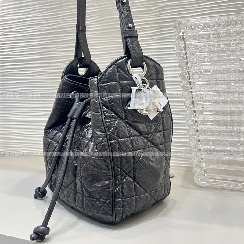 디올디모션백 20260402-130036-003루.jpg