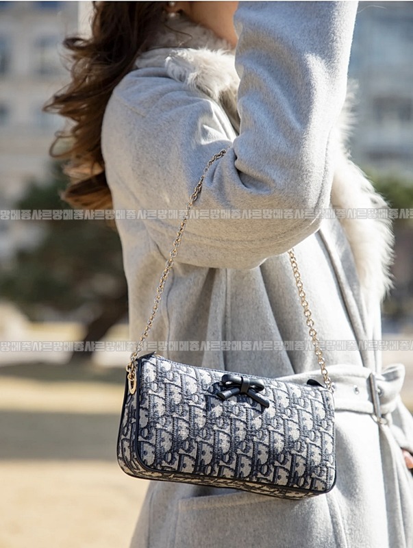 마이오블리크보우체인파우치 20260402-135725-011루.jpg