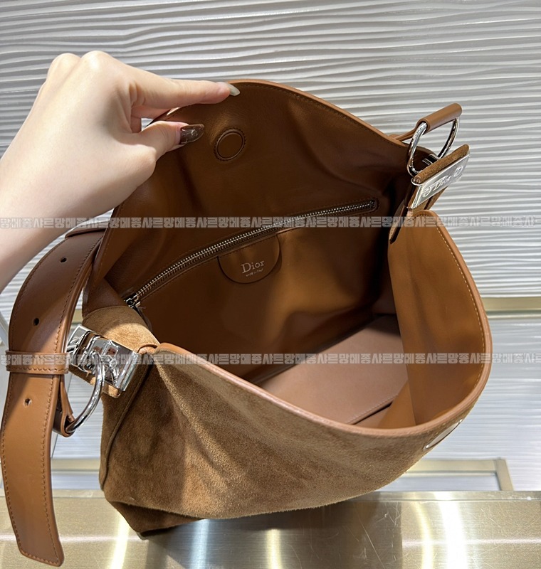 디올디올리백  20260402-142440-008루.jpg