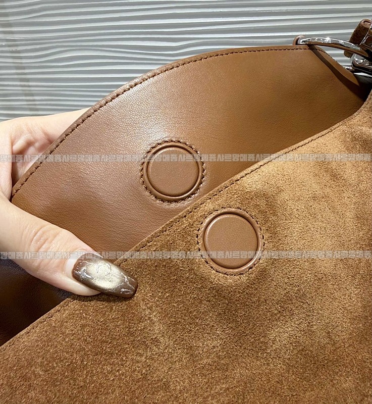 디올디올리백  20260402-142440-010루.jpg