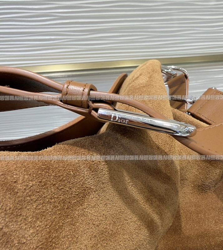 디올디올리백  20260402-142441-011루.jpg