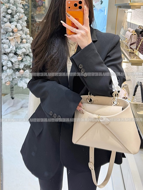 디올시갈백  20260402-143850-016루.jpg