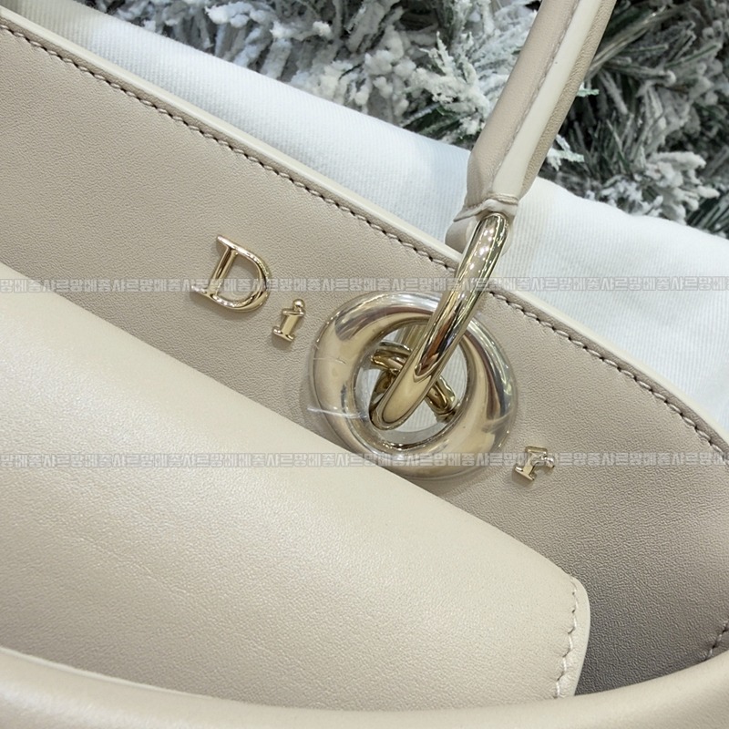 디올시갈백  20260402-143848-006루.jpg