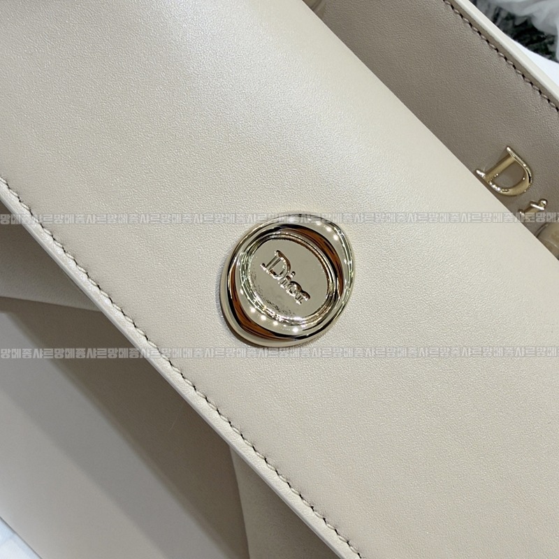 디올시갈백  20260402-143849-007루.jpg