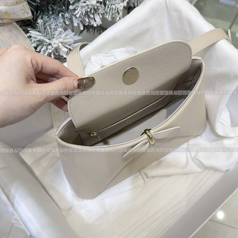 디올시갈백  20260402-143849-008루.jpg