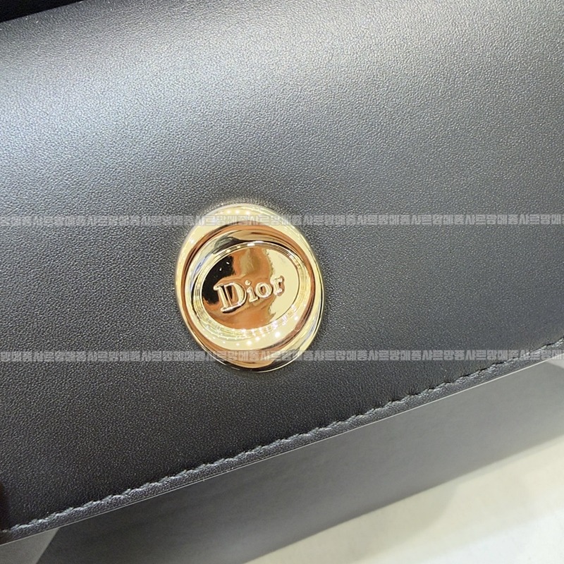 디올시갈백  20260402-144217-007루.jpg