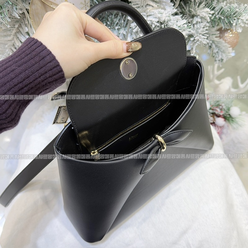 디올시갈백  20260402-144217-008루.jpg