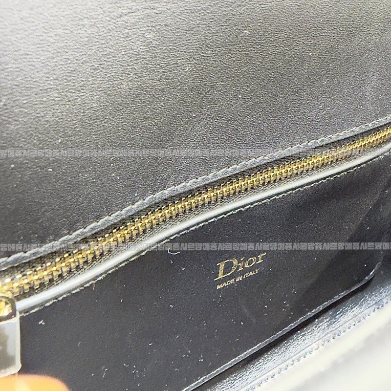 디올시갈백  20260402-144217-009루.jpg