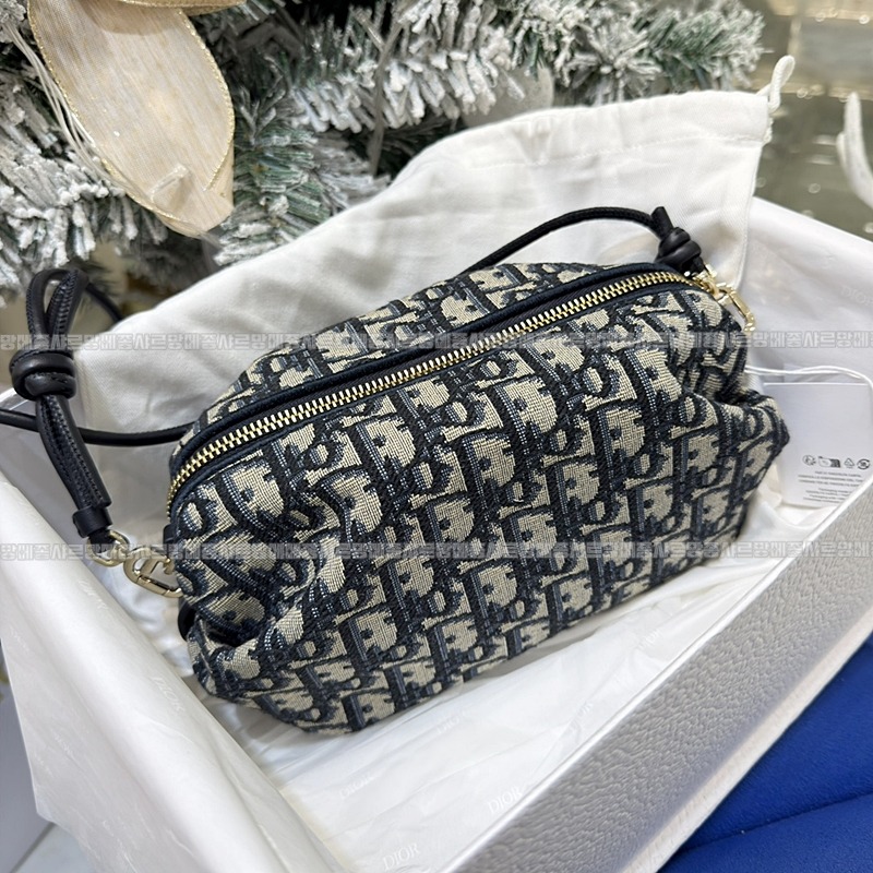 디올보우파우치  20260402-160029-003루.jpg