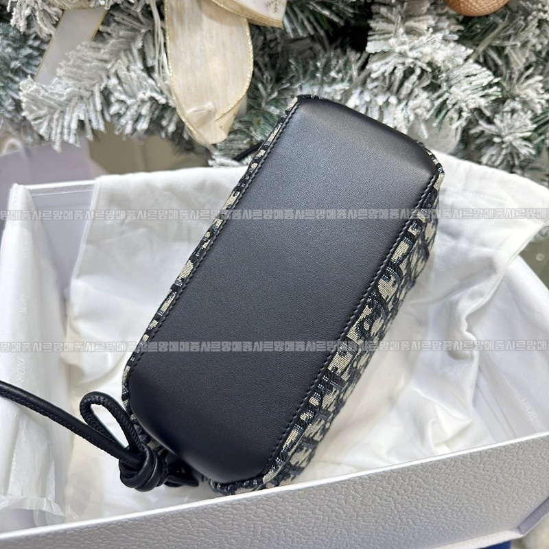 디올보우파우치  20260402-160029-005루.jpg