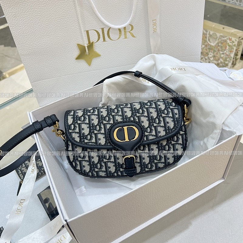 디올바비이스트웨스트백  20260402-160801-001루.jpg