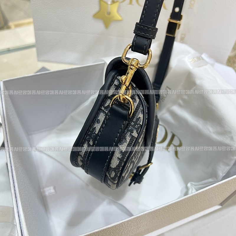 디올바비이스트웨스트백  20260402-160801-004루.jpg