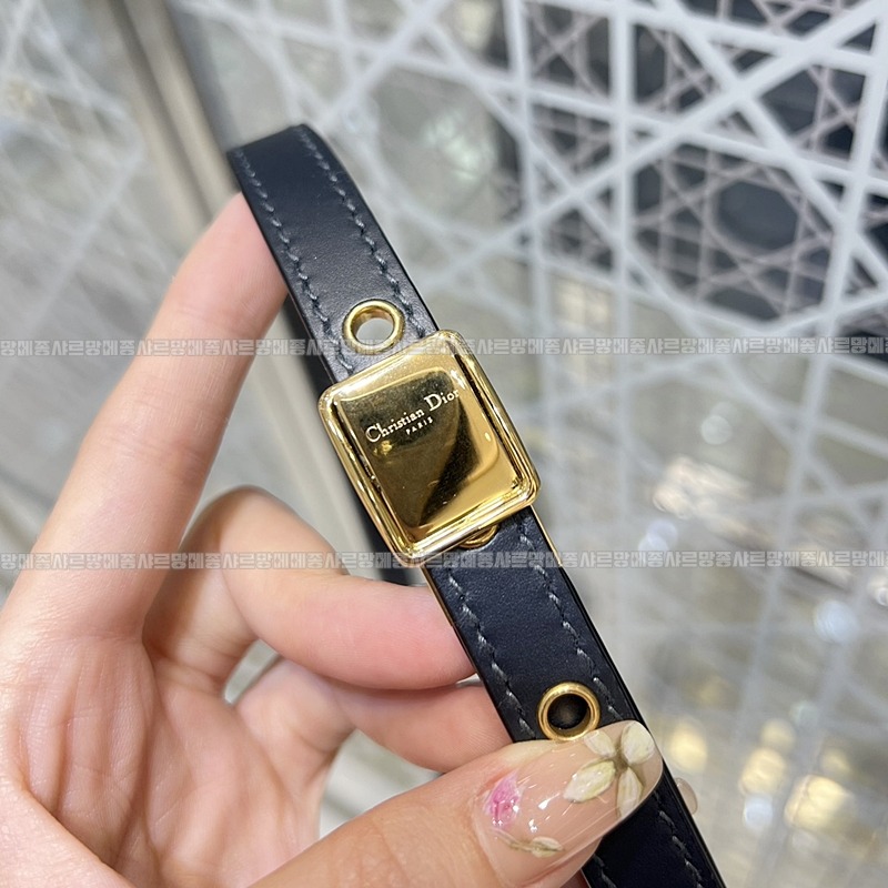 디올바비이스트웨스트백  20260402-160803-016루.jpg