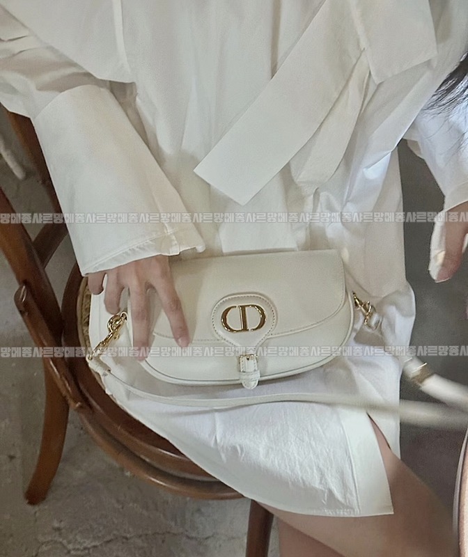 디올바비이스트웨스트백  20260402-161313-018루.jpg