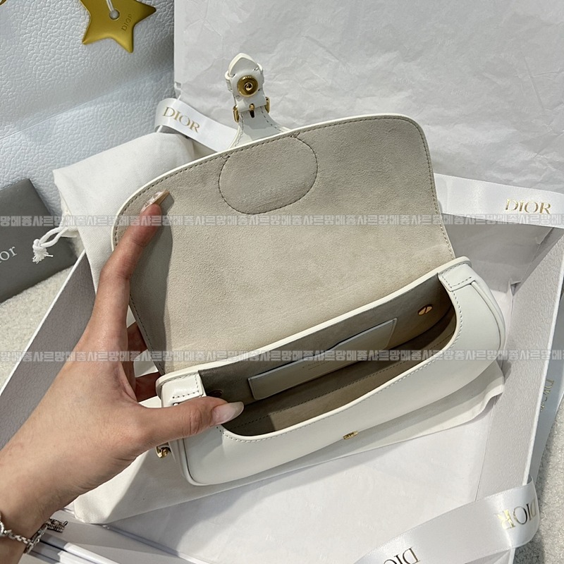 디올바비이스트웨스트백  20260402-161311-008루.jpg