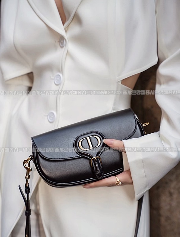 디올바비이스트웨스트백  20260402-161612-013루.jpg