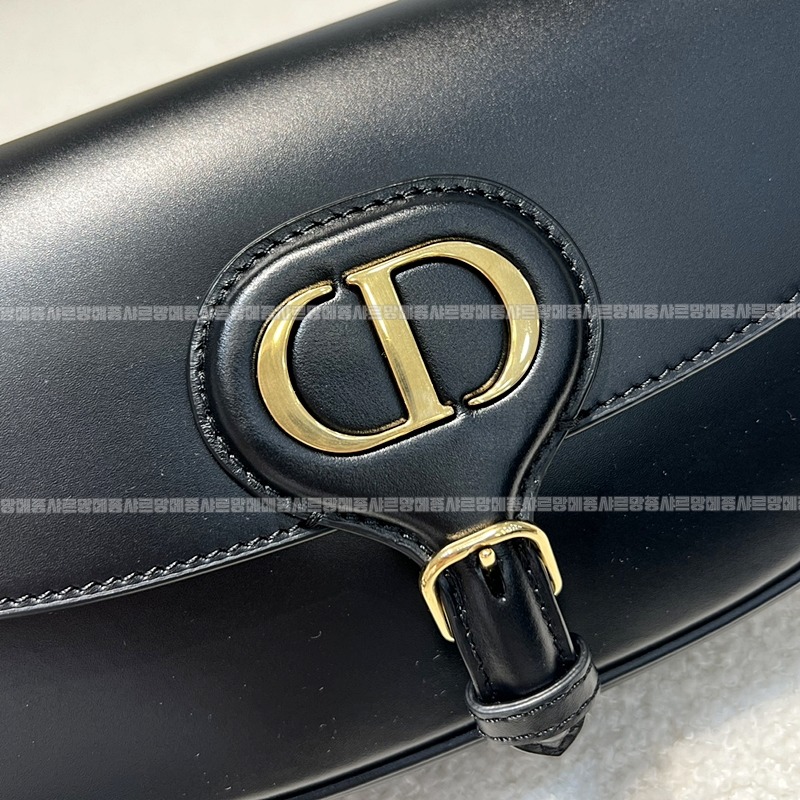 디올바비이스트웨스트백  20260402-161611-007루.jpg