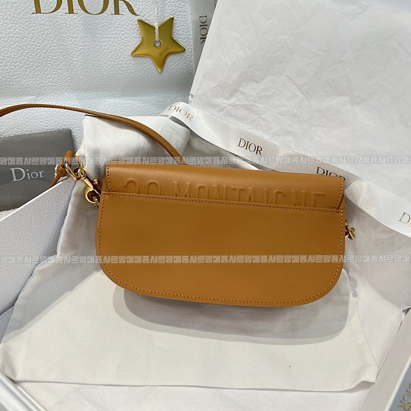 디올바비이스트웨스트백  20260402-162653-003루.jpg