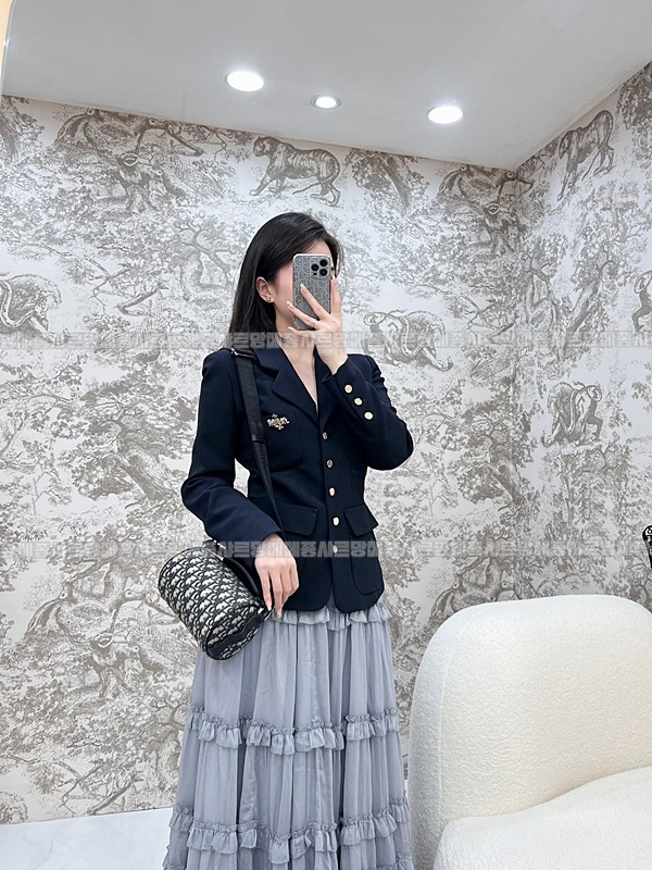 디올롤러메신저백 20260402-163254-025루.jpg