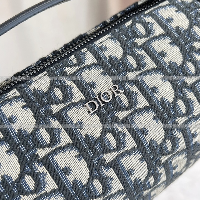 디올롤러메신저백 20260402-163251-010루.jpg